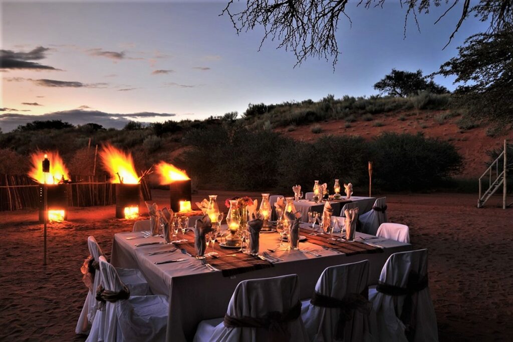 Thuru Game Lodge Luxury Safari Kalahari Safari Exprience Hunting Safari Experience in kalahari