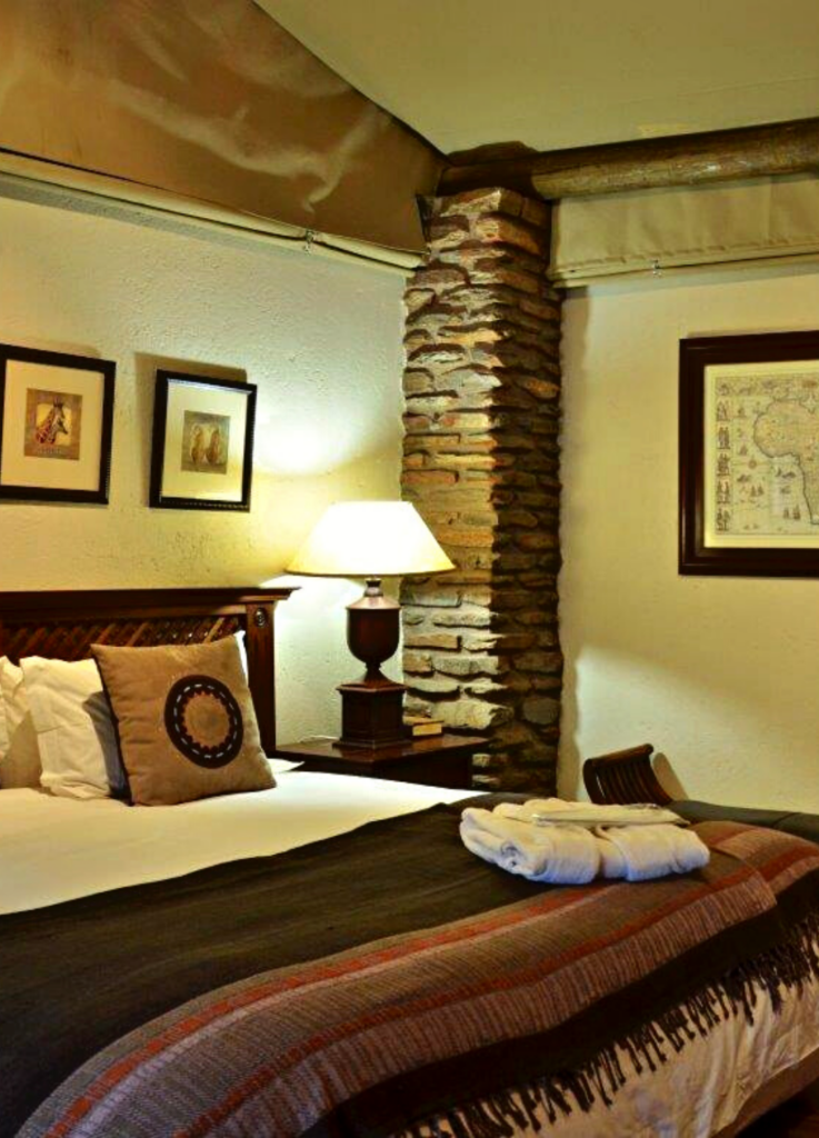 Thuru Game Lodge Luxury Safari Kalahari Safari Exprience Hunting Safari Experience in kalahari